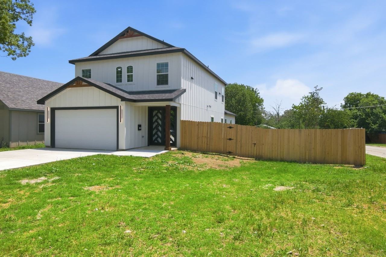 1013 Duff Ct - Photo 3 of 40