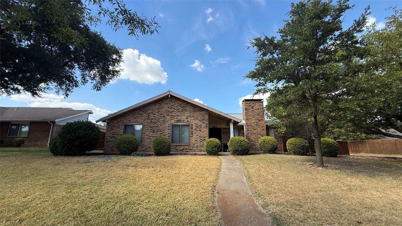 5537 Jester Dr - Photo 2 of 36