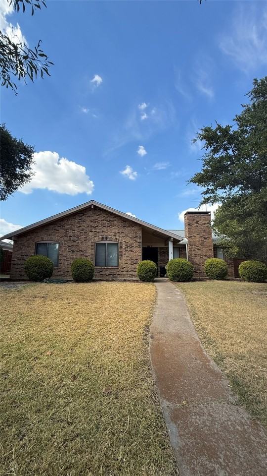 5537 Jester Dr - Photo 3 of 36