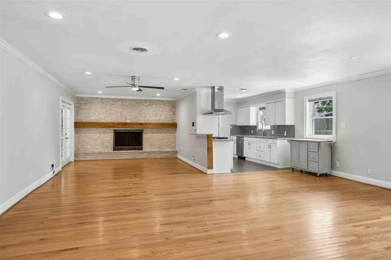 2351 Saint Francis Ave - Photo 5 of 28