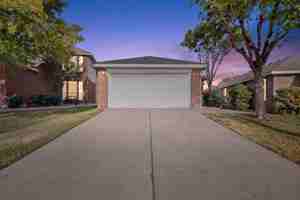 featured image of 11529 Petunia Dr