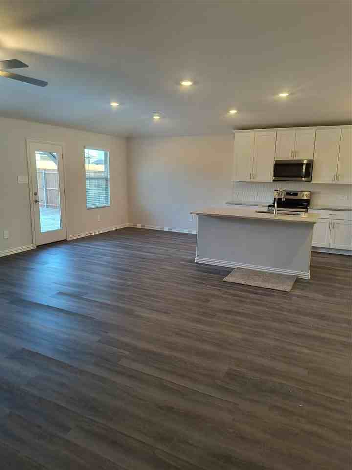 315 Canyon Oaks Dr - Photo 3 of 13
