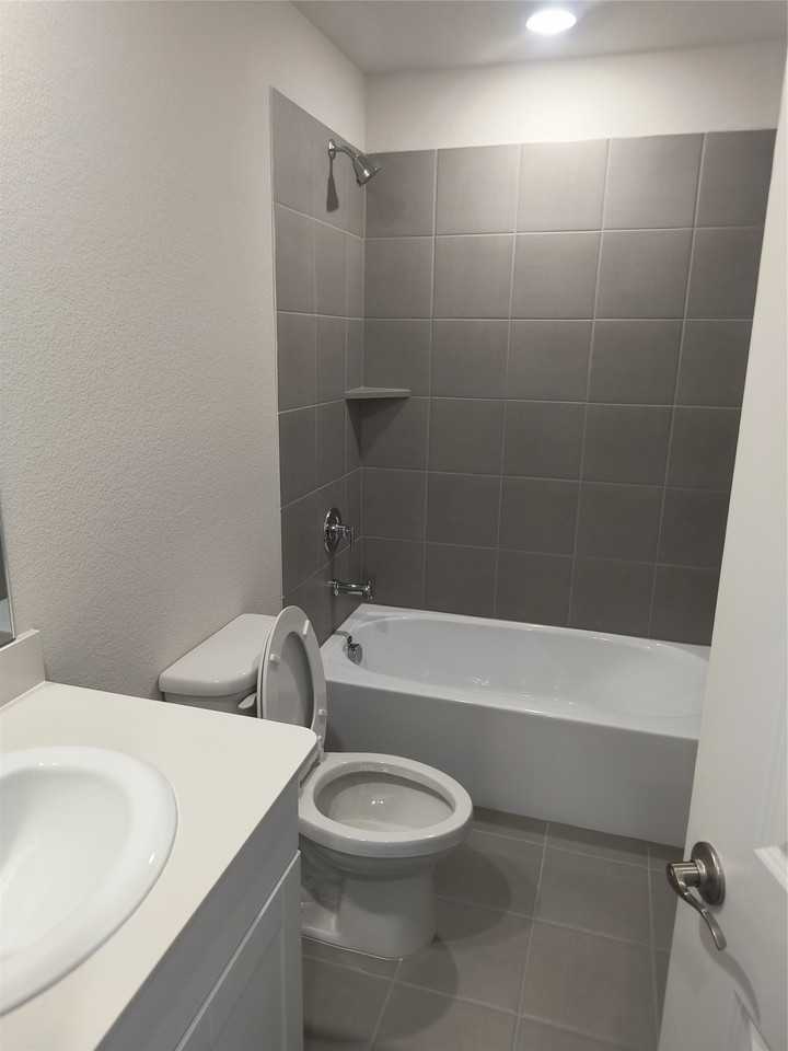 315 Canyon Oaks Dr - Photo 5 of 13