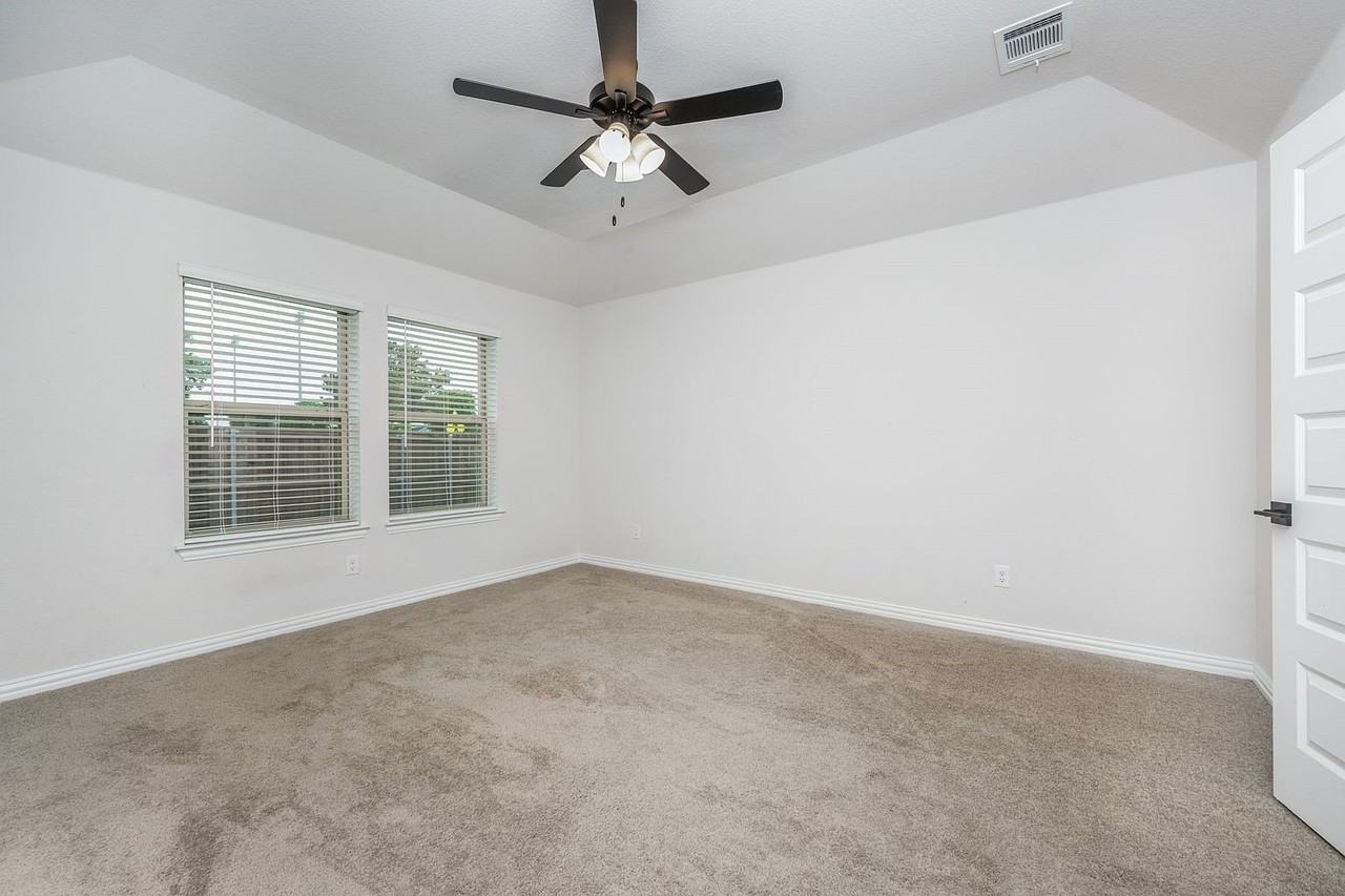 2104 Briar Rose Dr - Photo 6 of 12