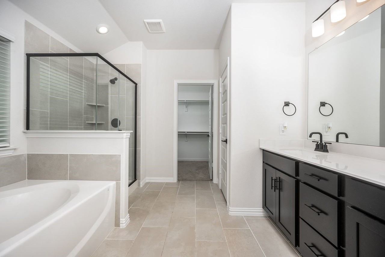 2104 Briar Rose Dr - Photo 7 of 12