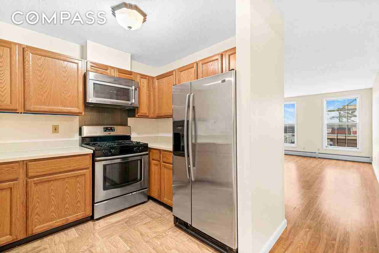 113 Columbia St #3
