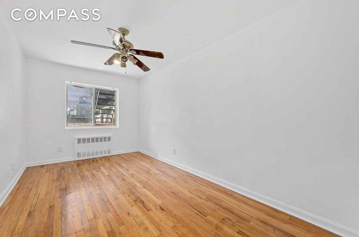 1250 E 98th St #2 - Photo 5 of 8