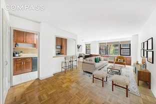 345 E 52nd St #3G - Photo 1 of 1
