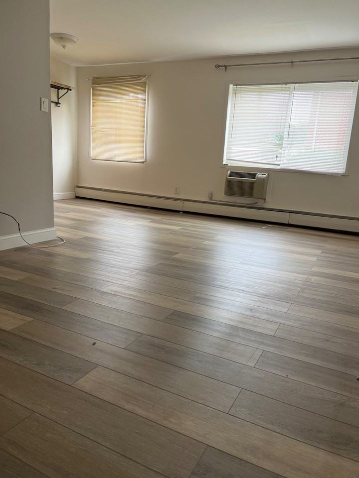 1302 Rockland Ave #1stFL - Photo 4 of 16