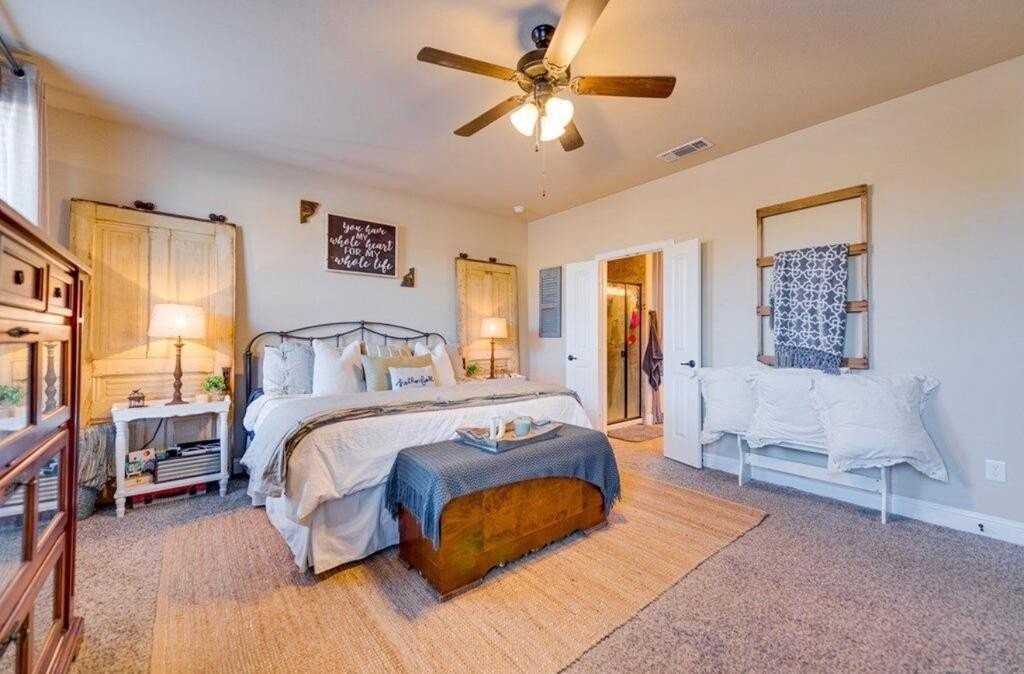 1511 Cerrillos Ave - Photo 4 of 21