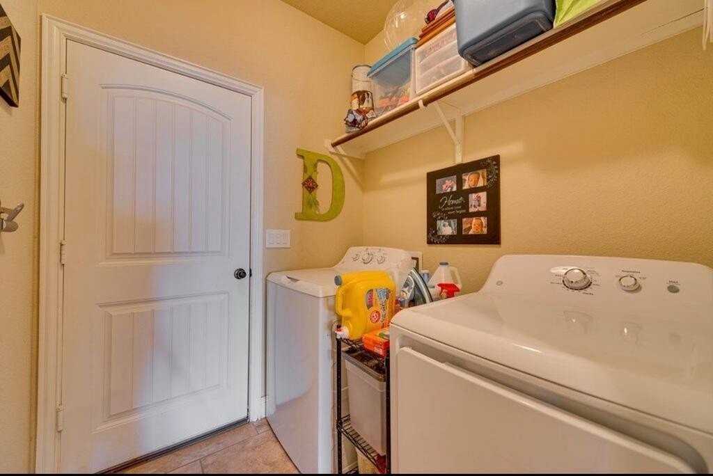 1511 Cerrillos Ave - Photo 5 of 21