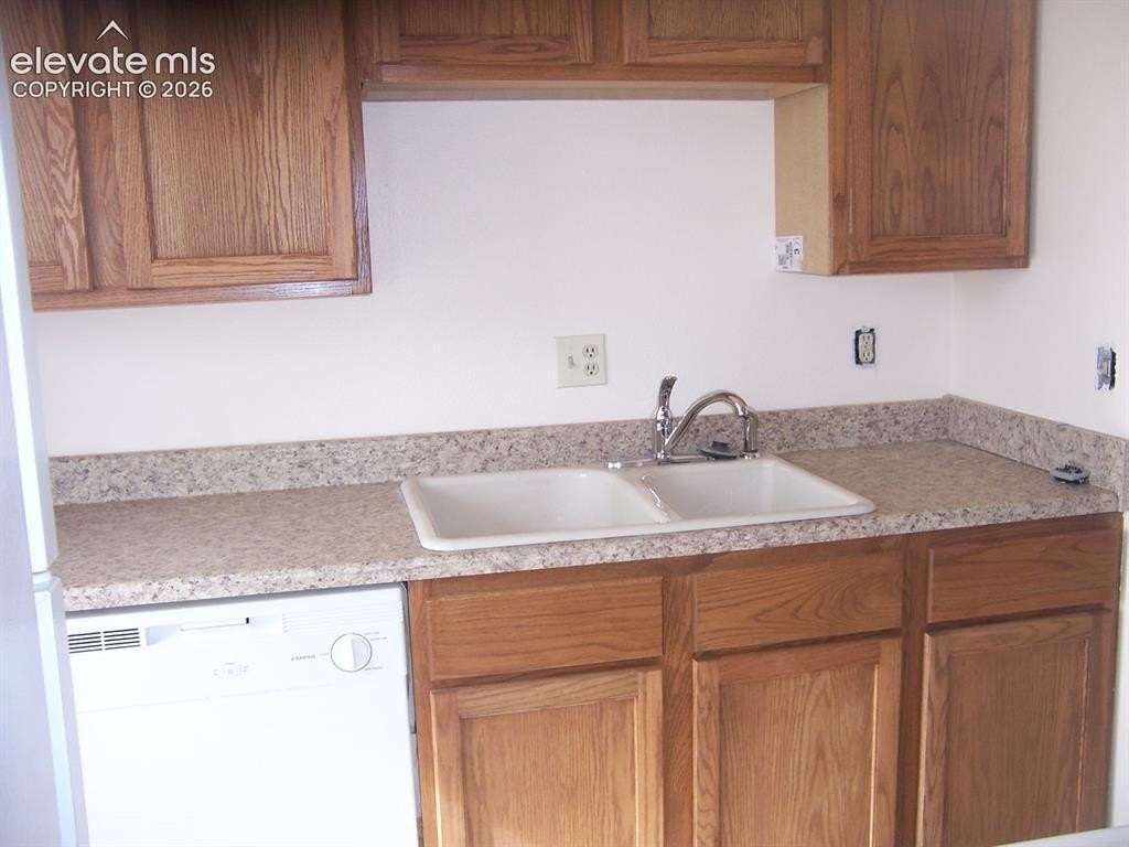 506 Mountain View Pl #D - Photo 4 of 10