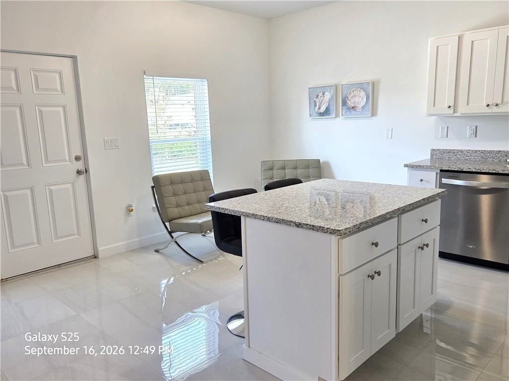 939 19th St #939 - Photo 2 of 20