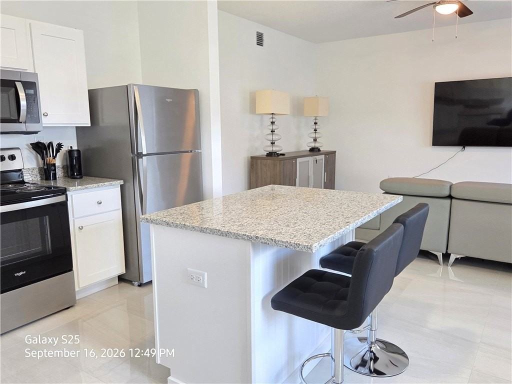 939 19th St #939 - Photo 4 of 20