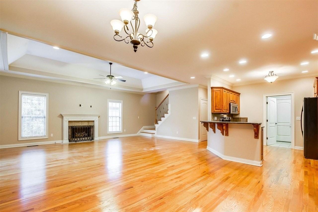 239 Chippewa Dr - Photo 4 of 20