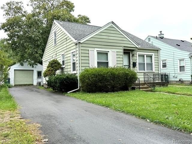 2330 Rowland Ave - Photo 3 of 18
