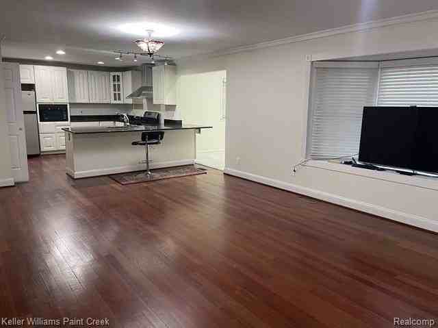1630 Valdosta Cir - Photo 3 of 16