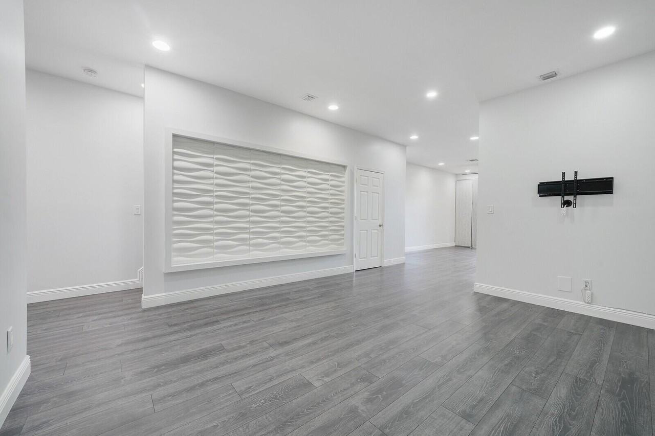 6960 Long Pine Cir - Photo 7 of 34