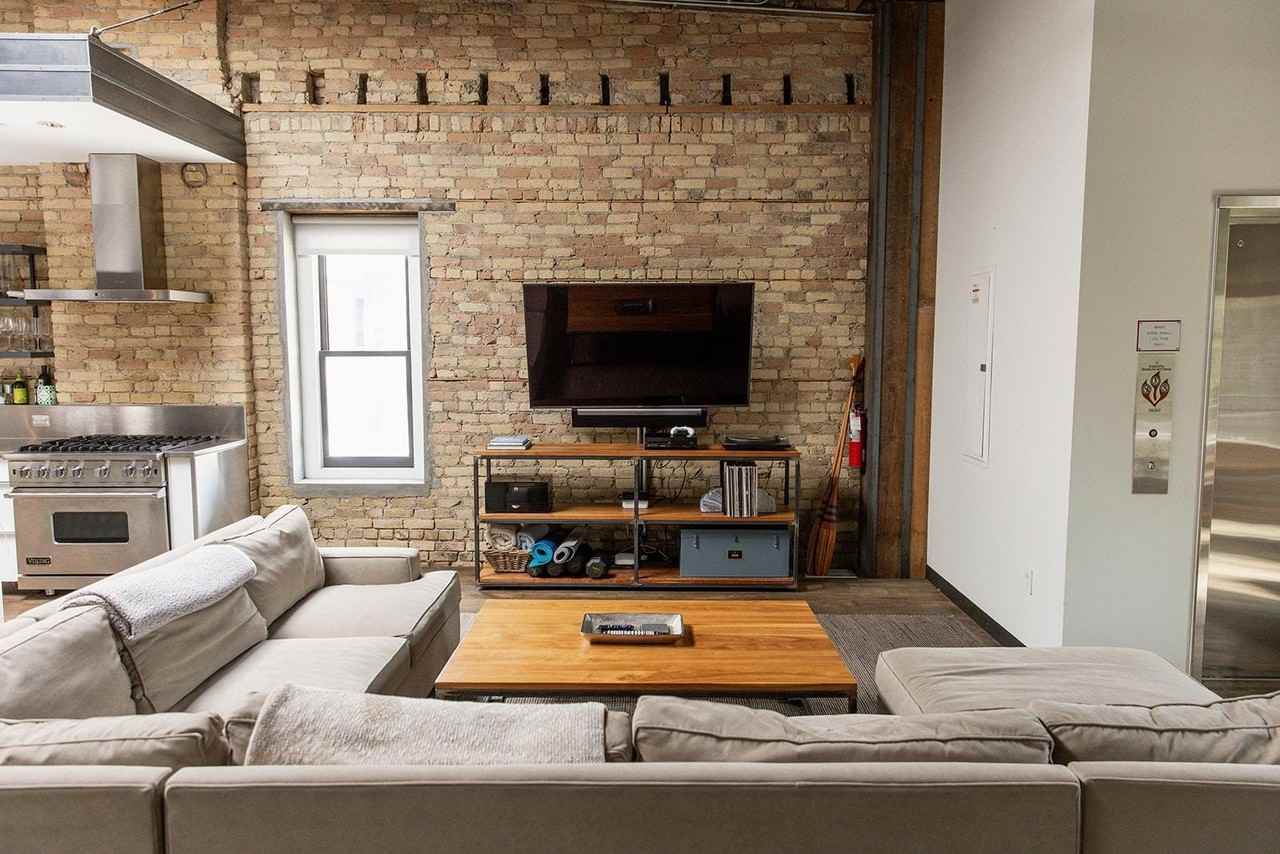 211 Washington Ave N - Photo 7 of 41