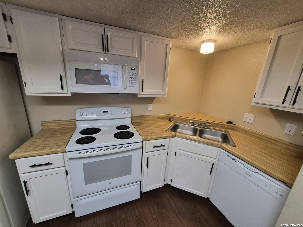 6314 Cambridge Dr #1 - Photo 6 of 10