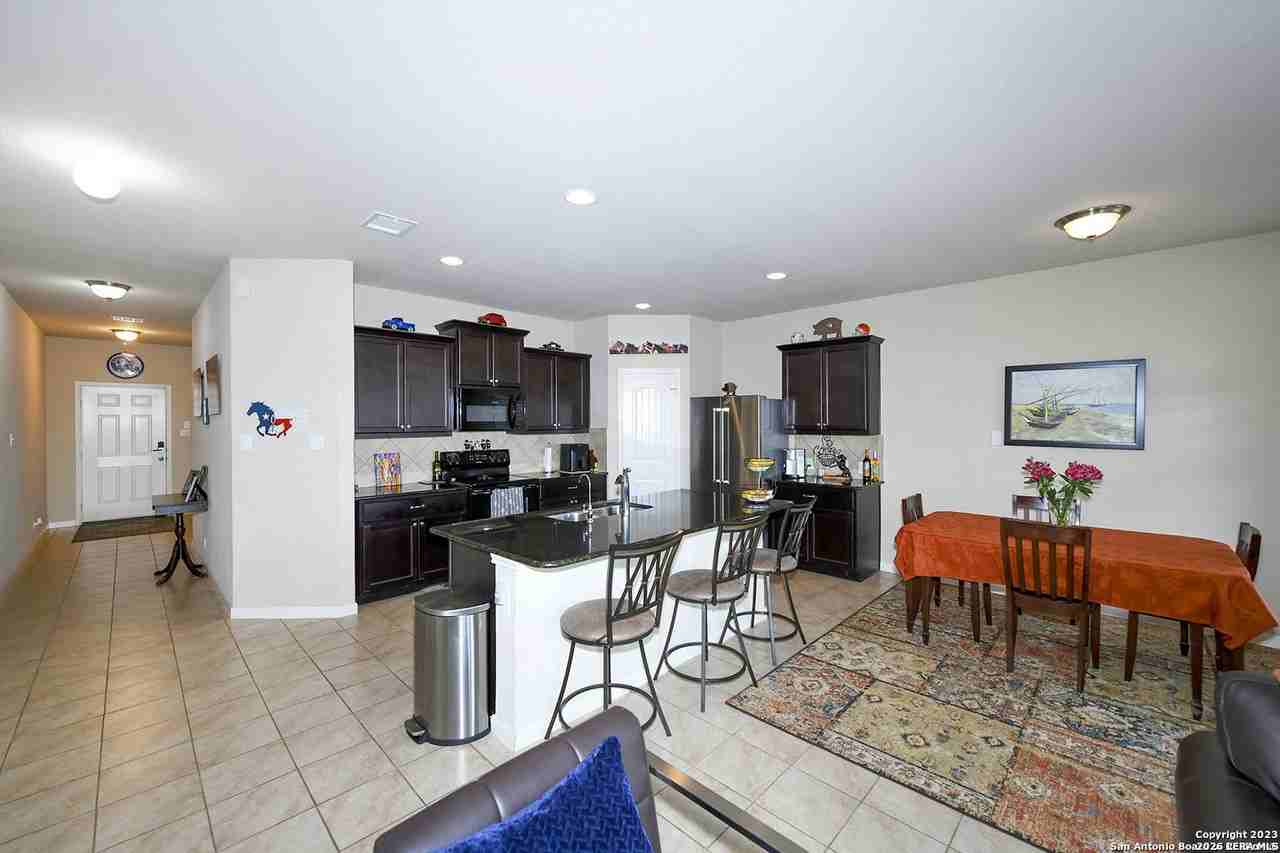 468 Copper Hill Dr - Photo 4 of 25