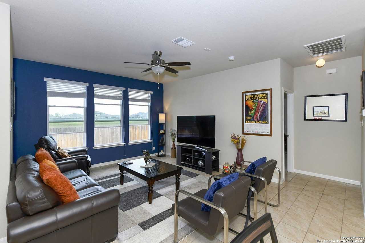 468 Copper Hill Dr - Photo 6 of 25