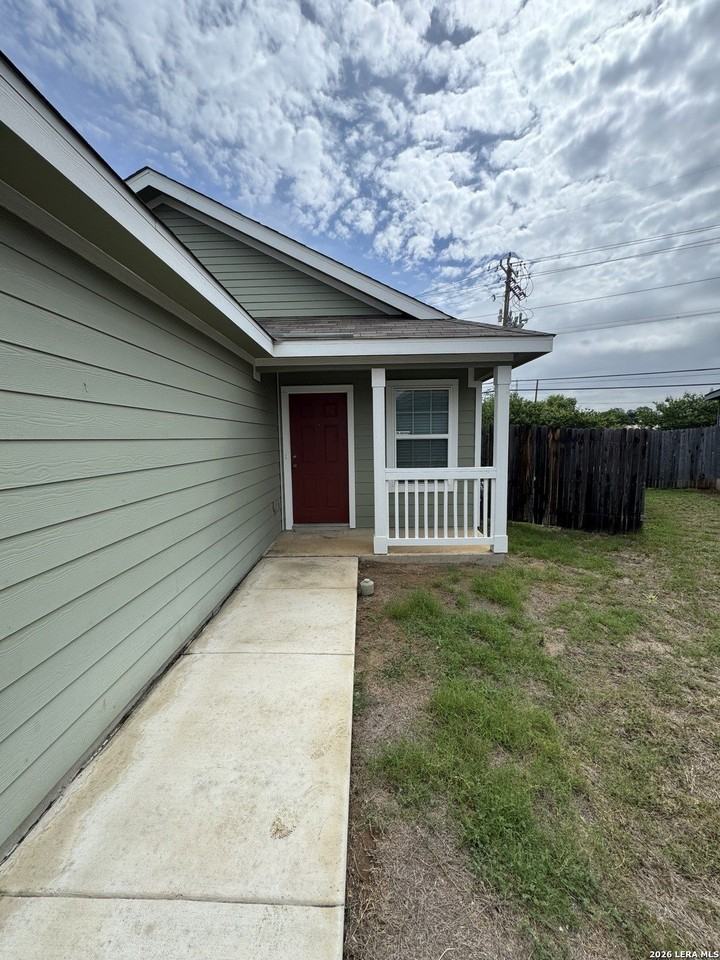 306 Pradera Cv - Photo 2 of 18