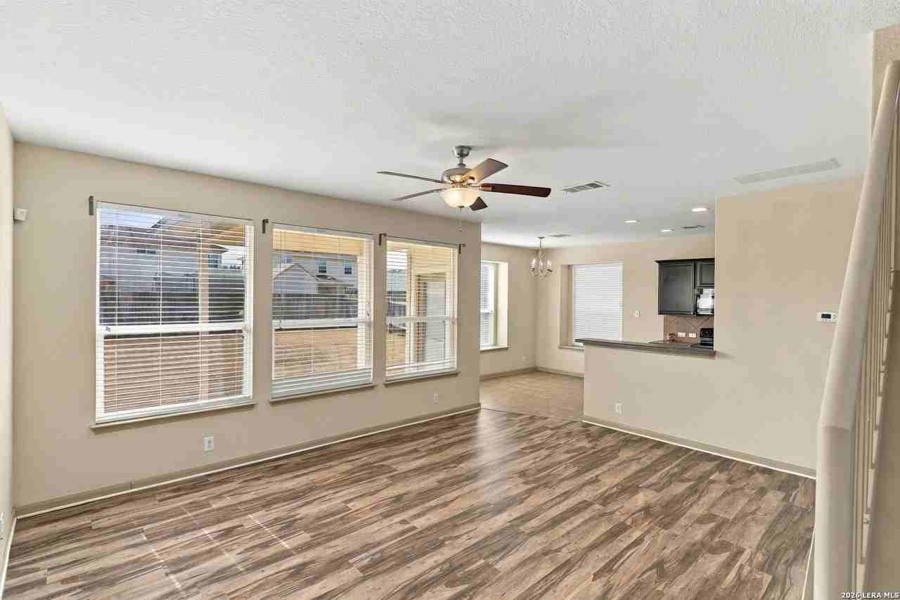 756 Guna Dr - Photo 3 of 37