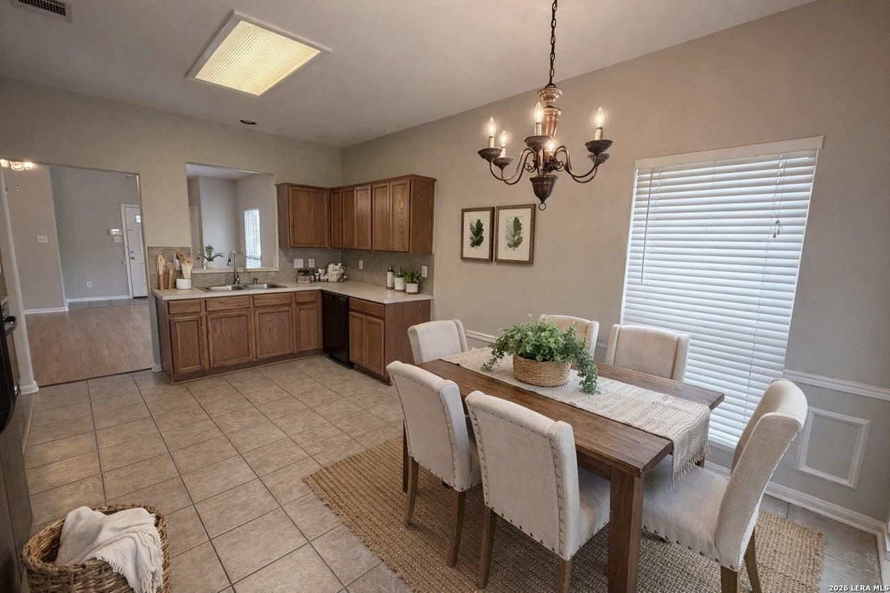 24726 Crescent Run - Photo 3 of 22