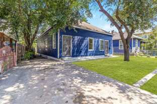 127 Dimmit St - Photo 1 of 1