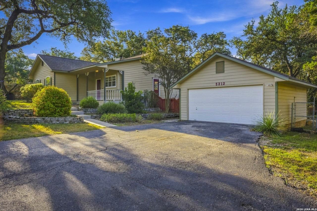 5212 Honeysuckle Br - Photo 2 of 44
