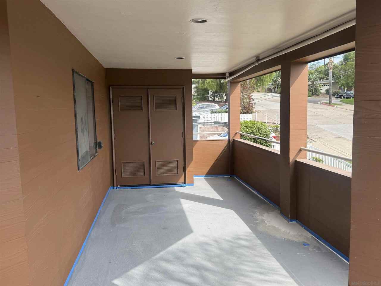 4766 Noyes St - Photo 3 of 12