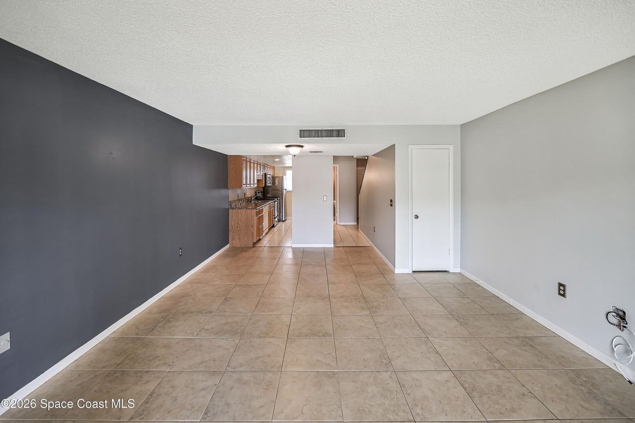190 Paradise Blvd #1909 - Photo 6 of 27