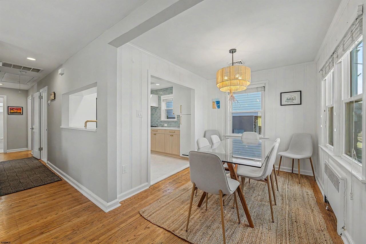 205 N Delavan Ave - Photo 6 of 22