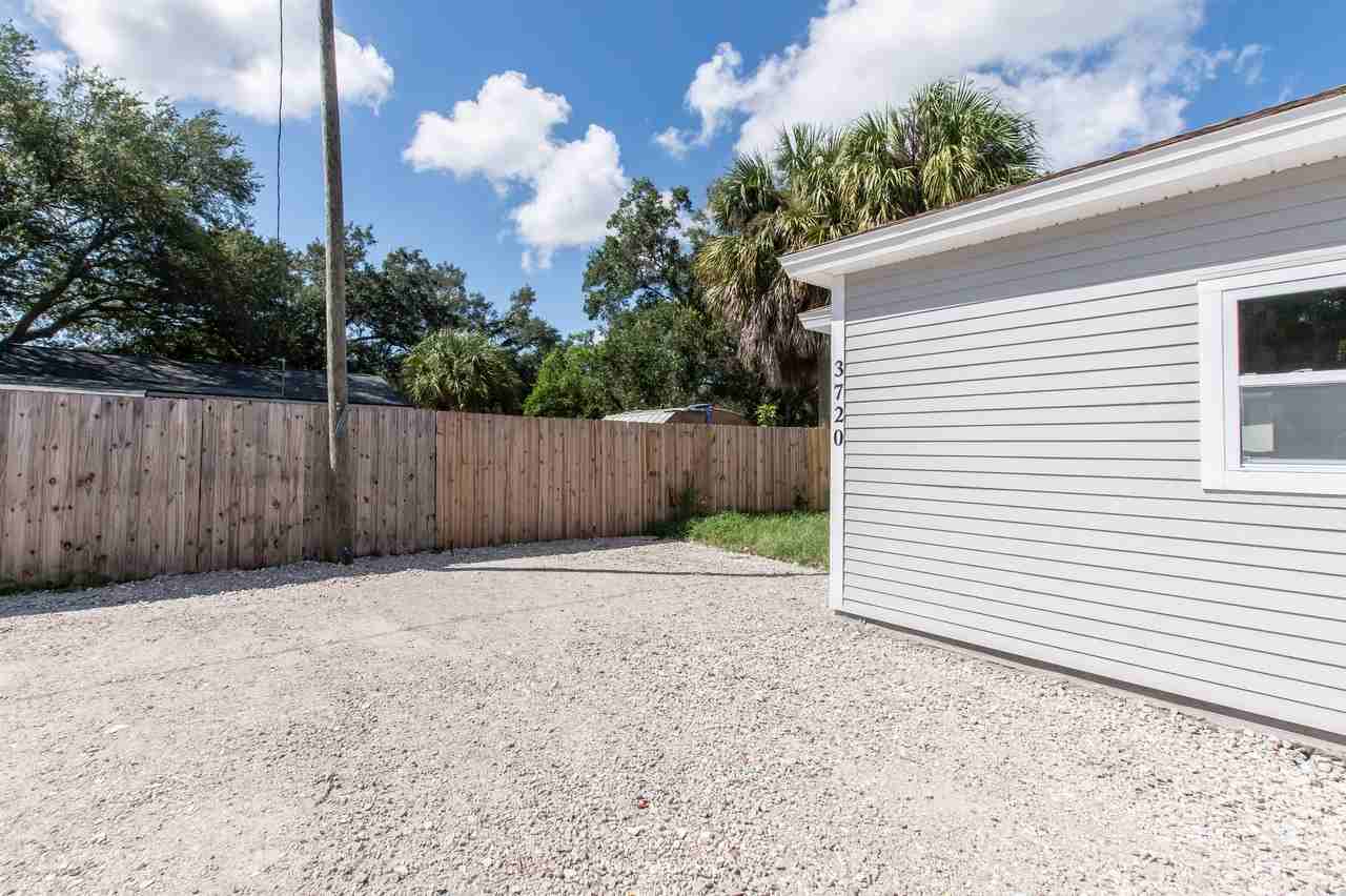 3720 Iris St N #3720 - Photo 6 of 50