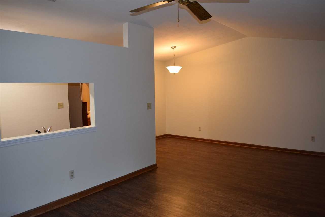 2646 Millbank Dr - Photo 4 of 16
