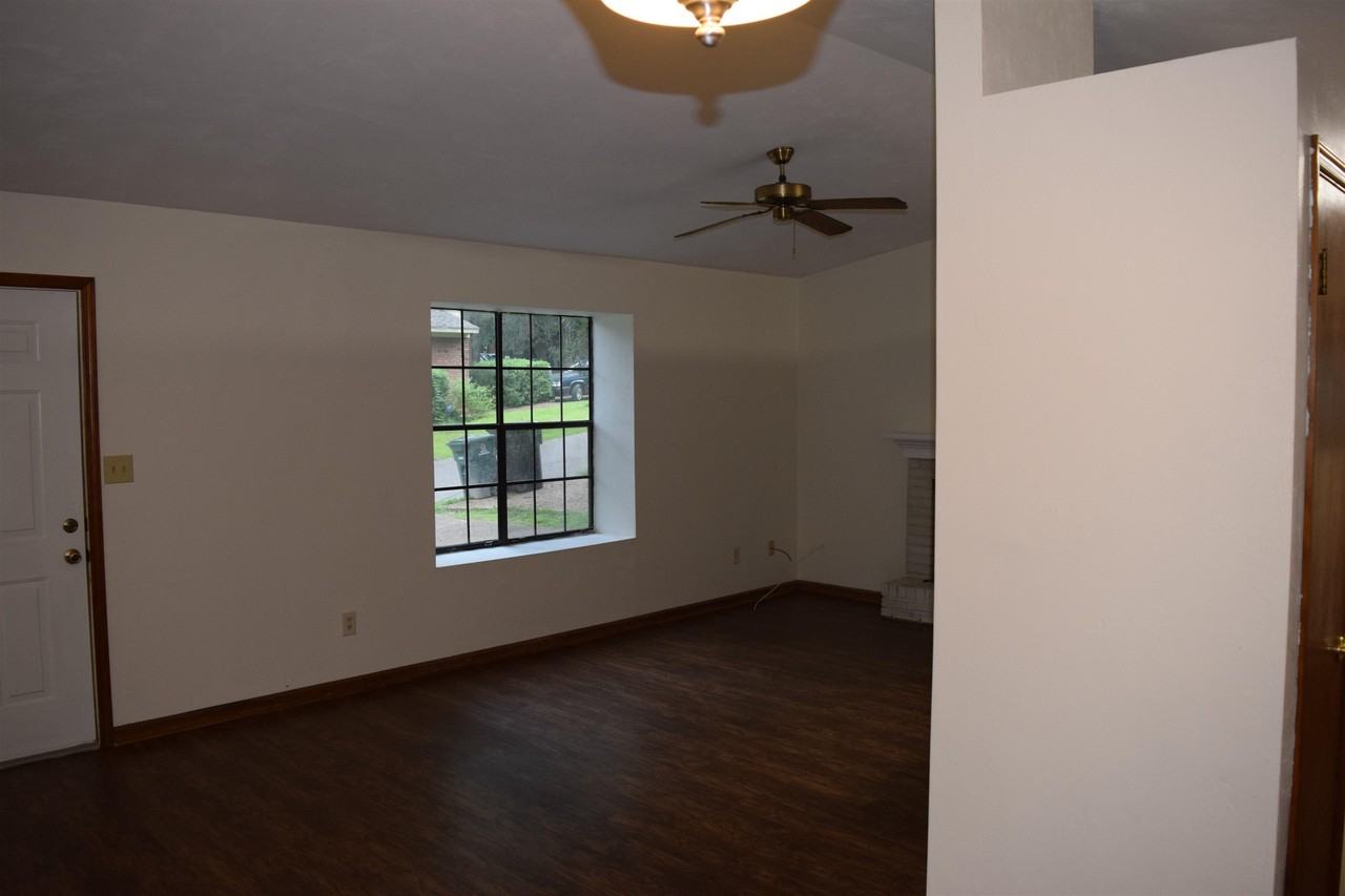 2646 Millbank Dr - Photo 5 of 16