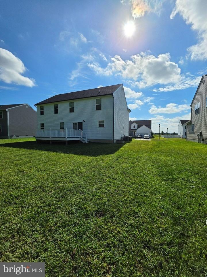 141 Cilento Dr - Photo 3 of 50