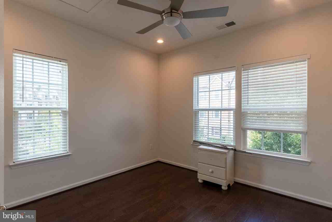 4309 Adkisson Ln - Photo 7 of 40