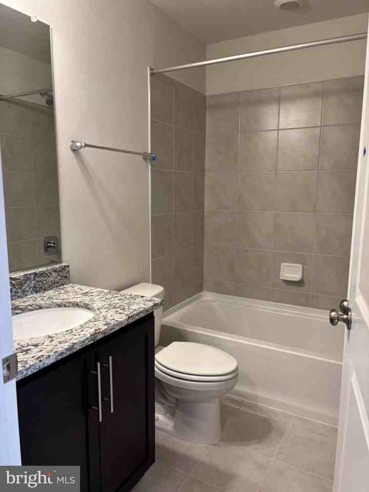 709 Compass Way - Photo 4 of 15