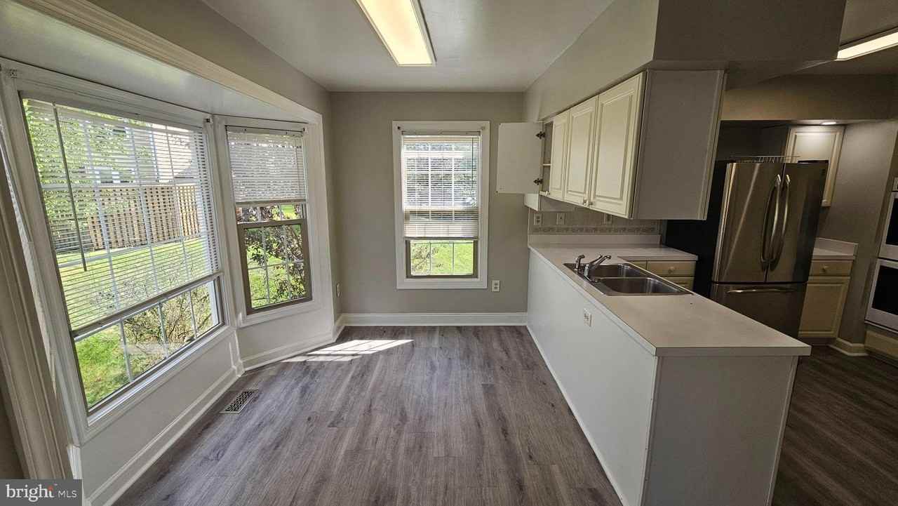 6089 Flagstone Ct - Photo 6 of 26