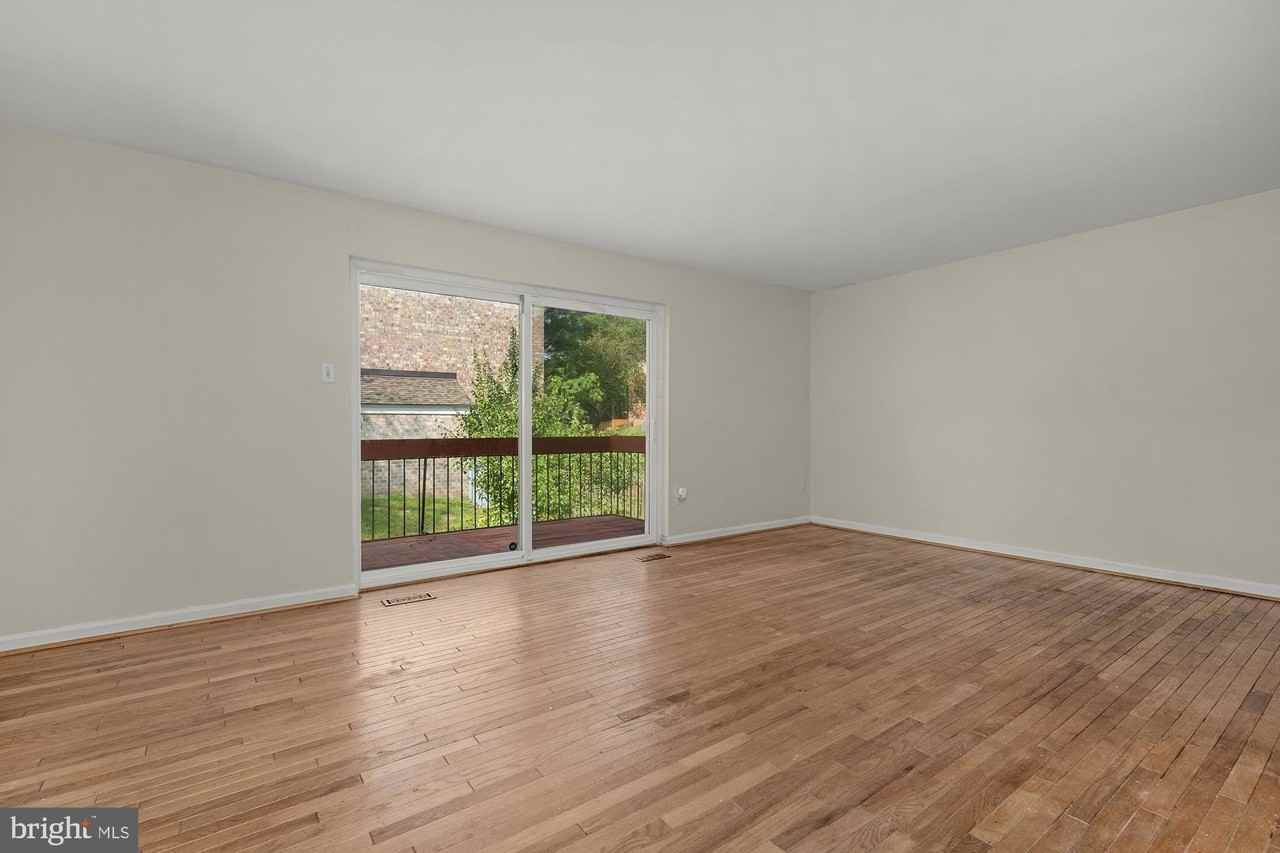 10738 Bridlerein Ter - Photo 4 of 35