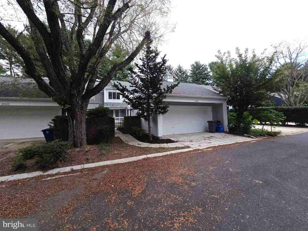 20626 Highland Hall Dr - Photo 2 of 30