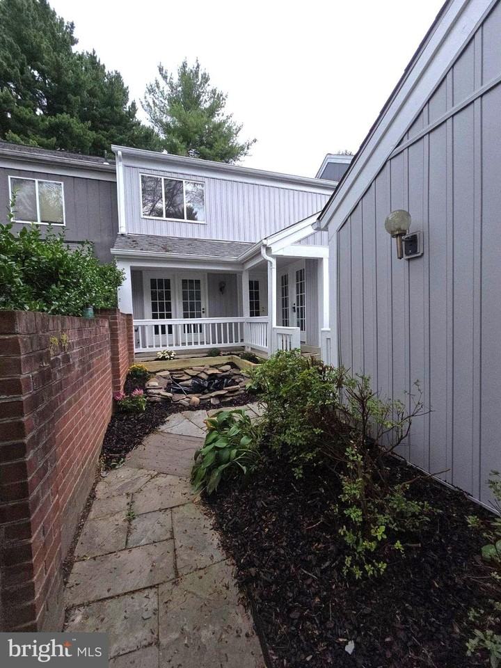 20626 Highland Hall Dr - Photo 3 of 30