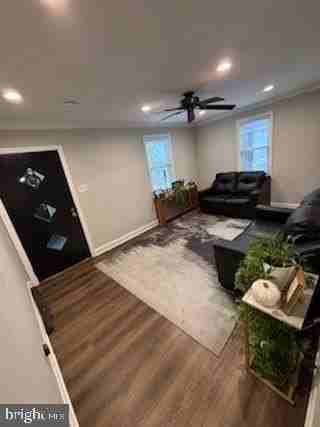 326 State St - Photo 4 of 13