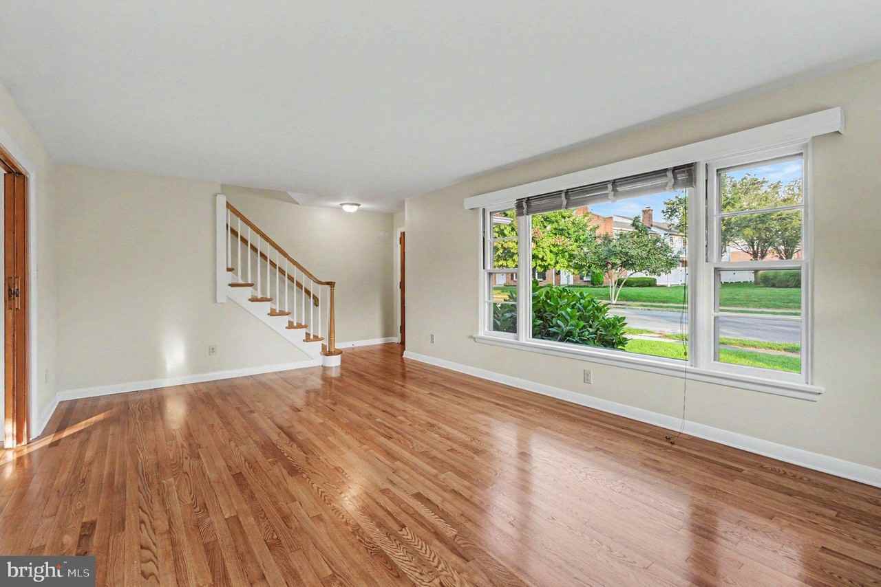 442 W Caracas Ave - Photo 4 of 30