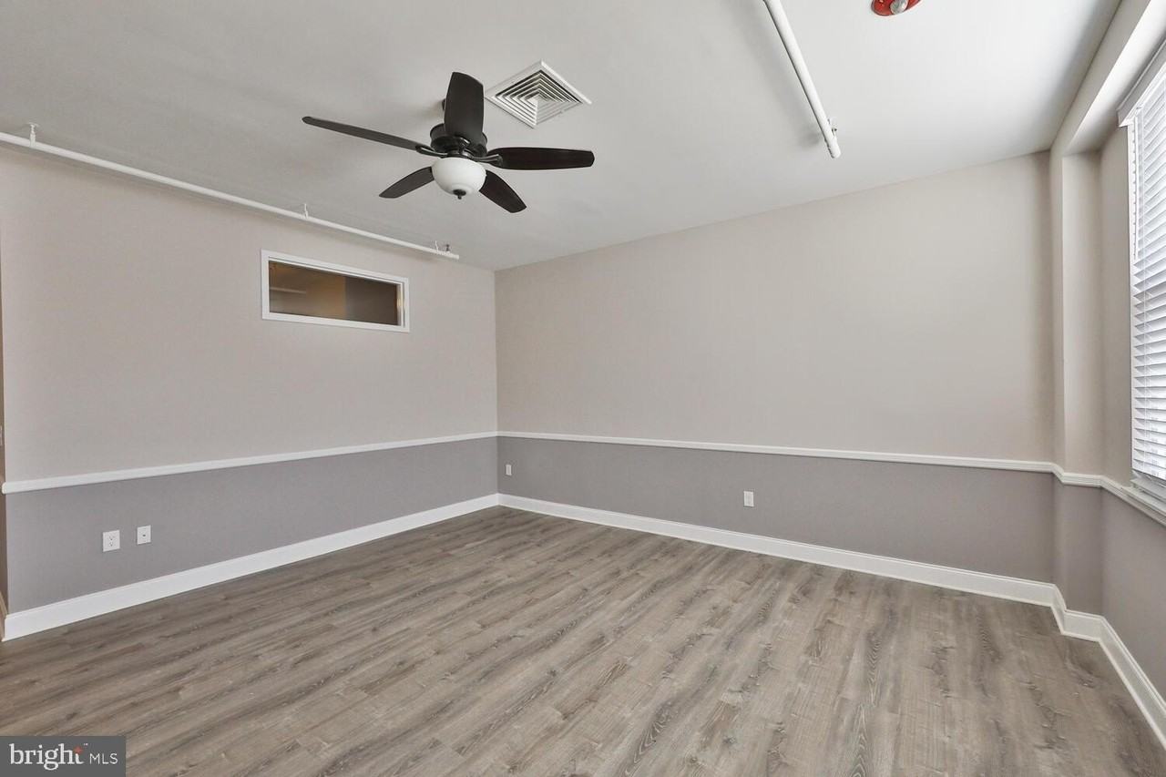 127 Washington Ave #1 - Photo 4 of 19