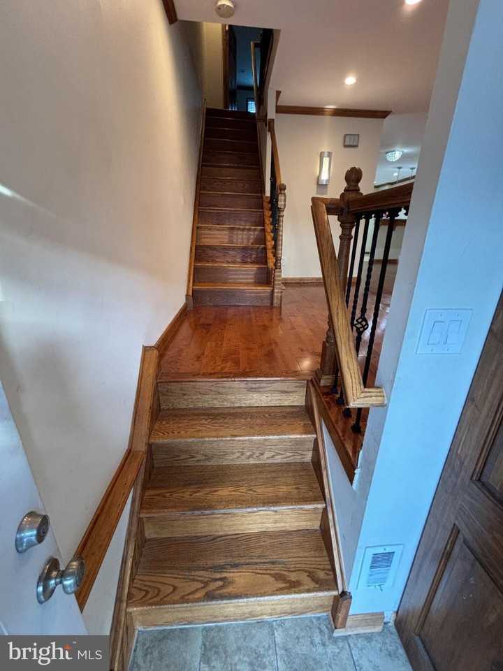 10779 Helmer Dr - Photo 3 of 25