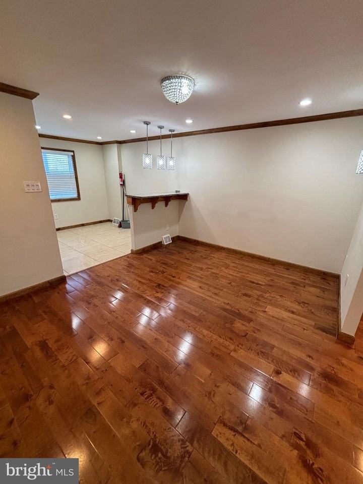 10779 Helmer Dr - Photo 5 of 25