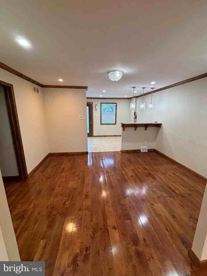 10779 Helmer Dr - Photo 6 of 25